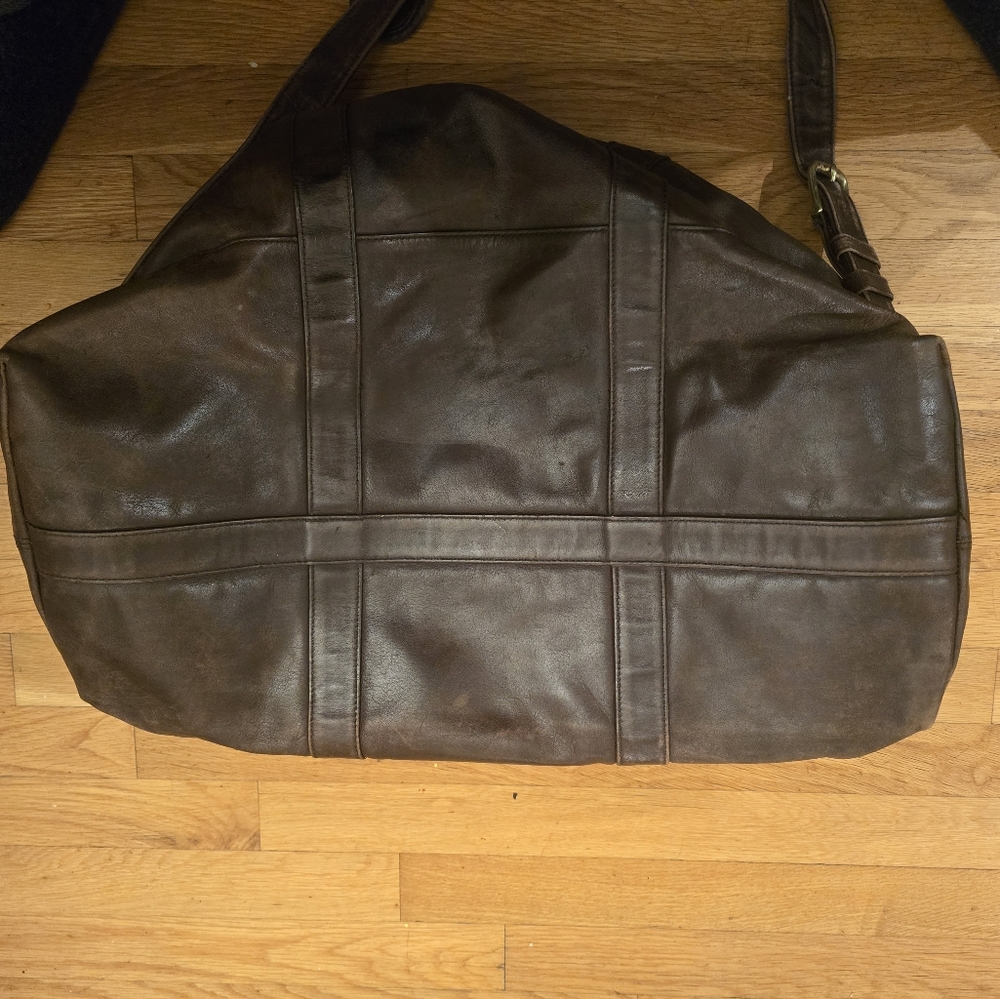 Men's Coach Duffel With matching Strap - Picture 8 of 11